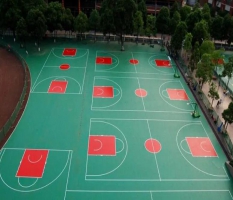 防城港公车镇中学pvc篮球场春雨时节按时交付