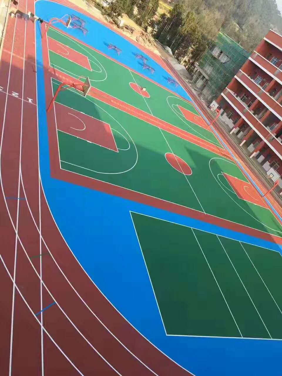 塑胶跑道厂家成冠体育