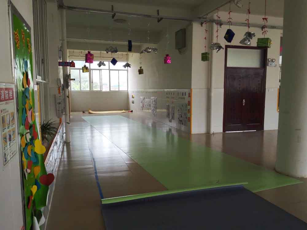 pvc地板-pvc材料-pvc厂家-pvc地板报价-成冠体育
