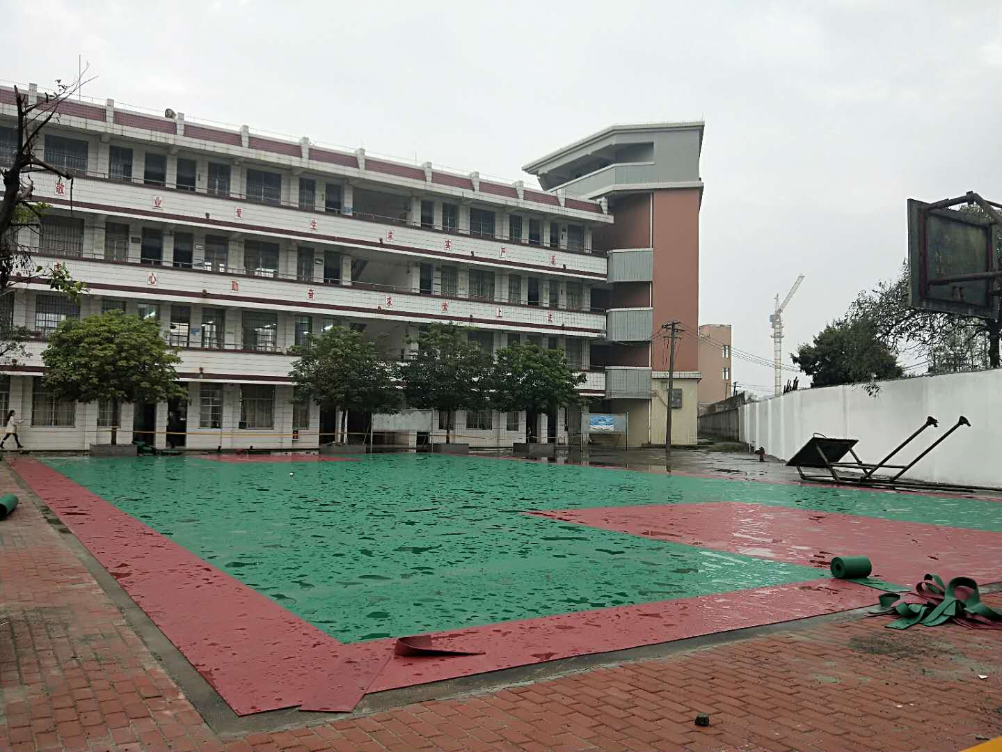 pvc地板-pvc材料-pvc厂家-pvc地板报价-成冠体育