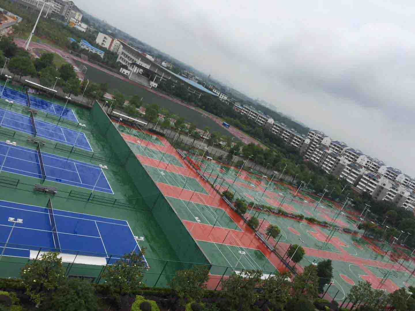 硅pu球场施工案例