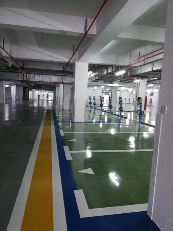 塑胶地板厂家成冠体育