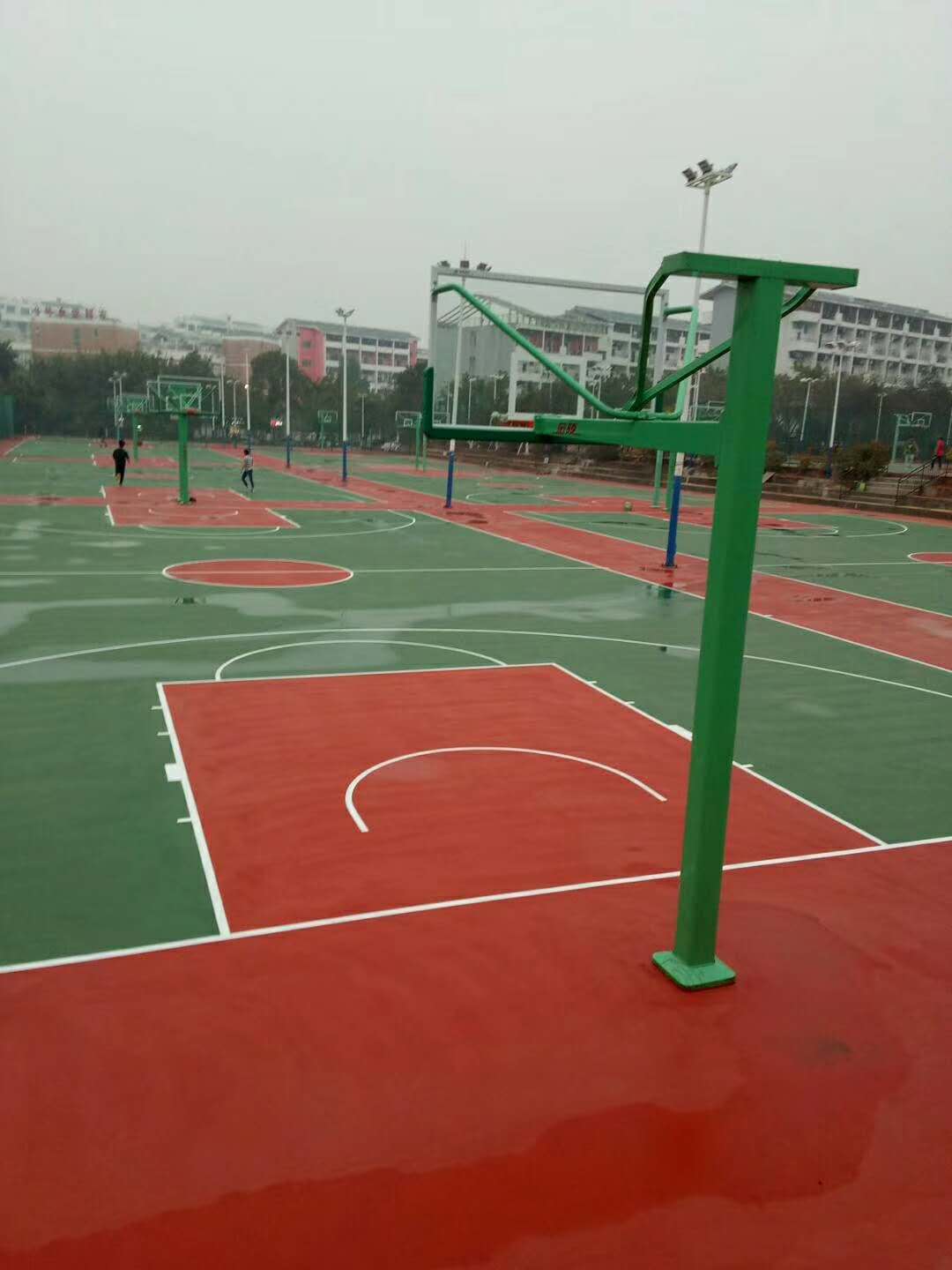 广西硅pu塑胶球场厂家