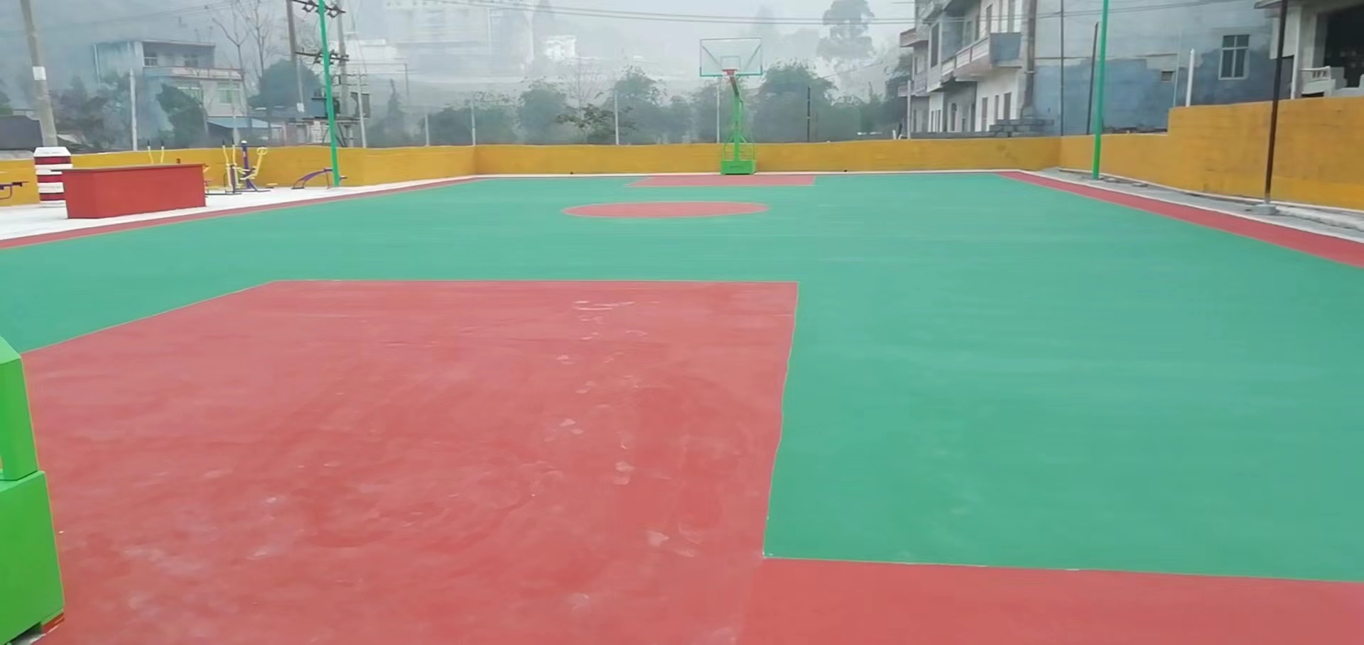 丙烯酸篮球场厂家
